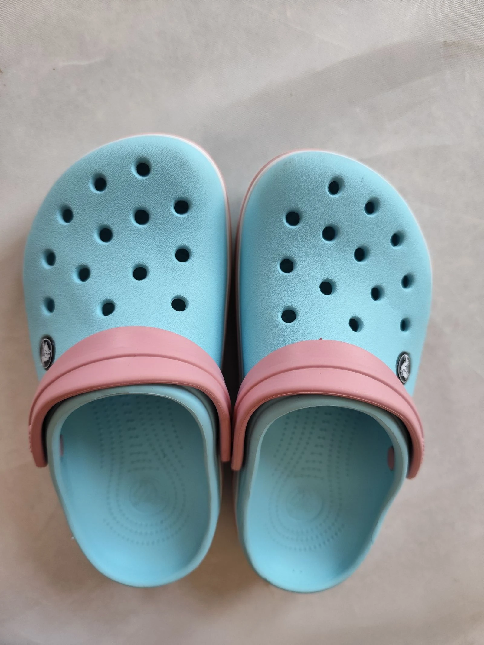 Crocs en bon état taille 34-35